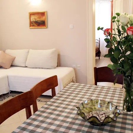 Adagio Theatre Split