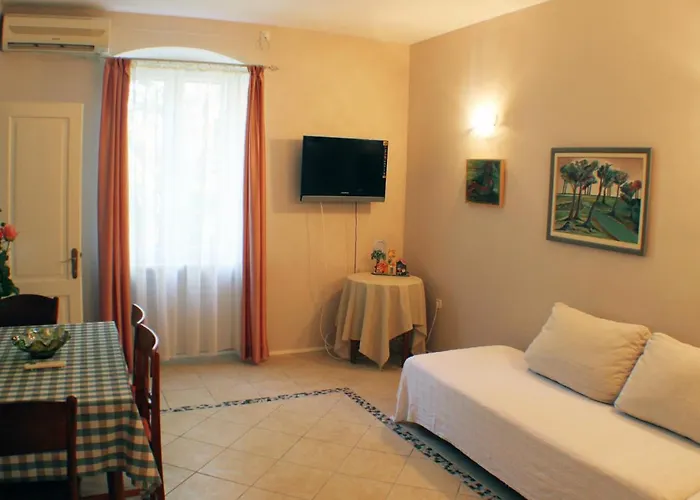 Adagio Theatre Lägenhet Split