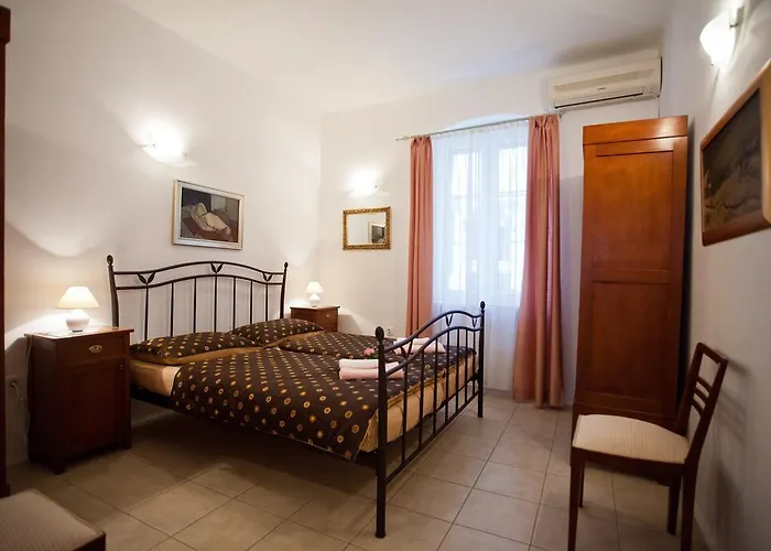 Adagio Theatre Lägenhet Split