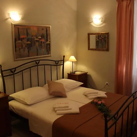 Apartment Adagio Theatre