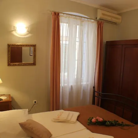 Apartment Adagio Theatre Split