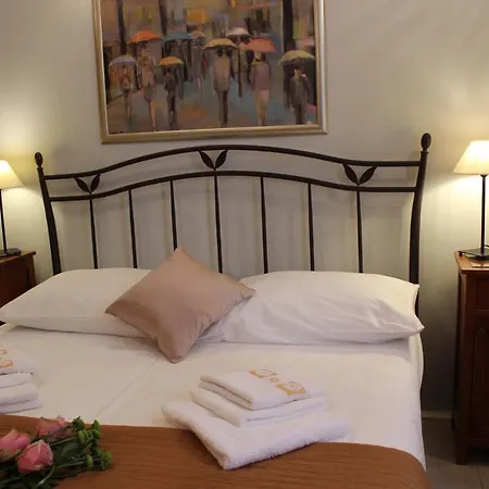 Adagio Theatre Apartment Split