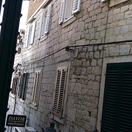 Apartment Adagio Theatre