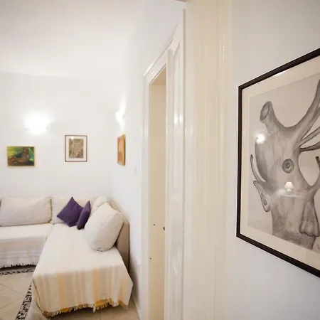 Adagio Theatre Apartment